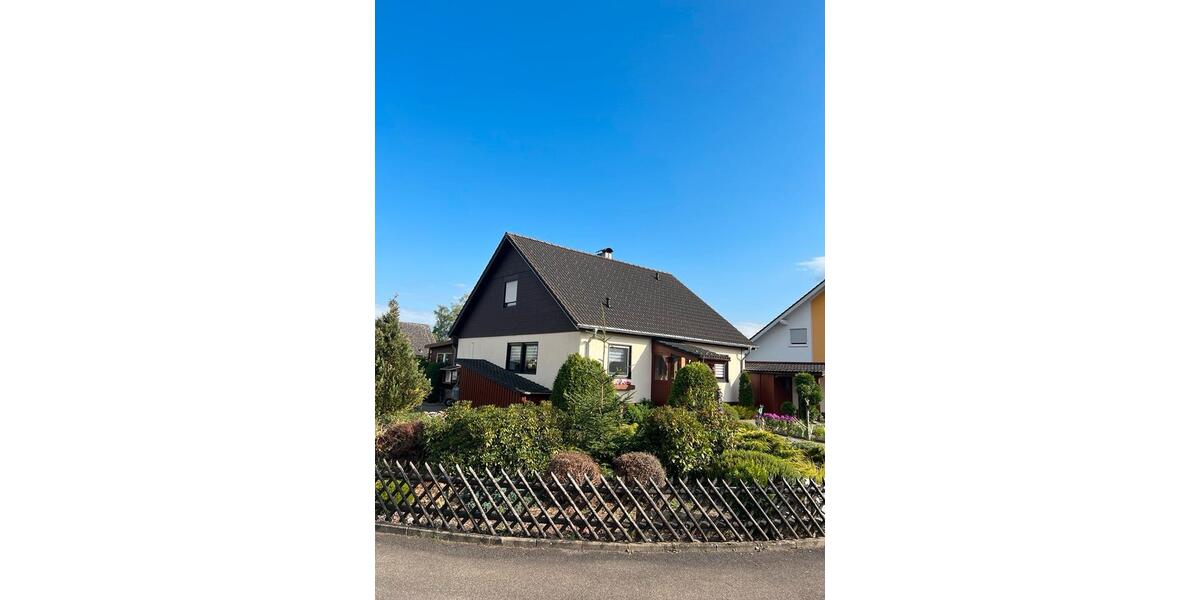 Einfamilienhaus Villingen-Schwenningen Schwenningen - 4.5 Zimmer, 160 m&sup2;, 359.000&euro; | Angebot:24813336
