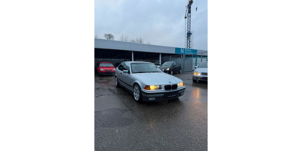 BMW 316 249.000 km 2.399 &euro; Villingen-Schwenningen 78048