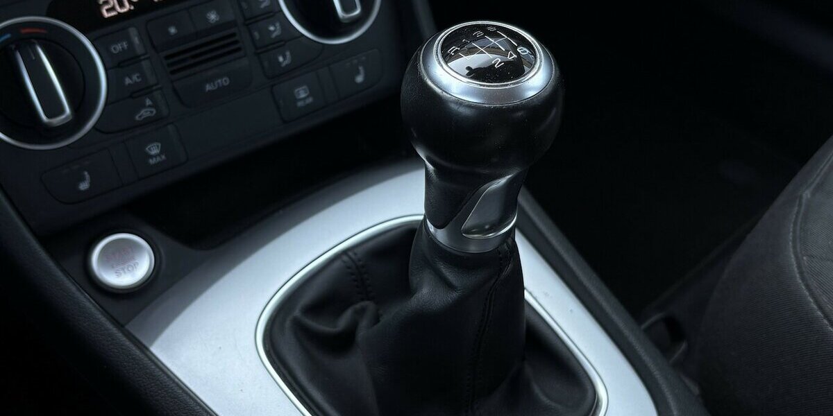 Audi Q3 2.0 TDI Basis NAVIGATION/PDC/AHK/SHZ/1.HAND 112.096 km 16.800 &euro; Villingen-Schwenningen 78054