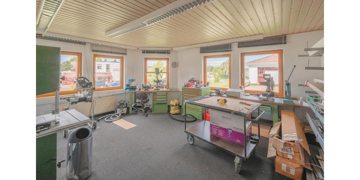 Gewerbeobjekt Villingen-Schwenningen Schwenningen - 1.400&euro; | Angebot:22041342