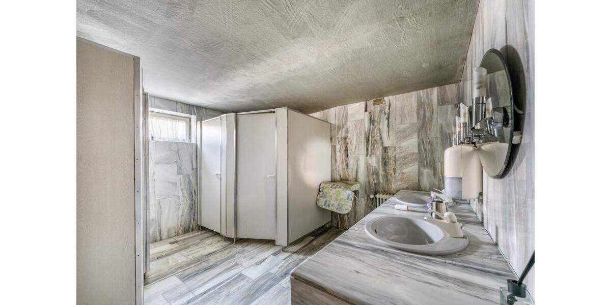 Mehrfamilienhaus, Wohnhaus Tuningen - 1 Zimmer, 535.000&euro; | Angebot:25698696