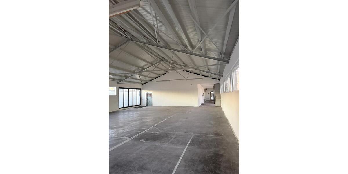 Gewerbeobjekt Villingen-Schwenningen Schwenningen - 2.450&euro; | Angebot:24988722