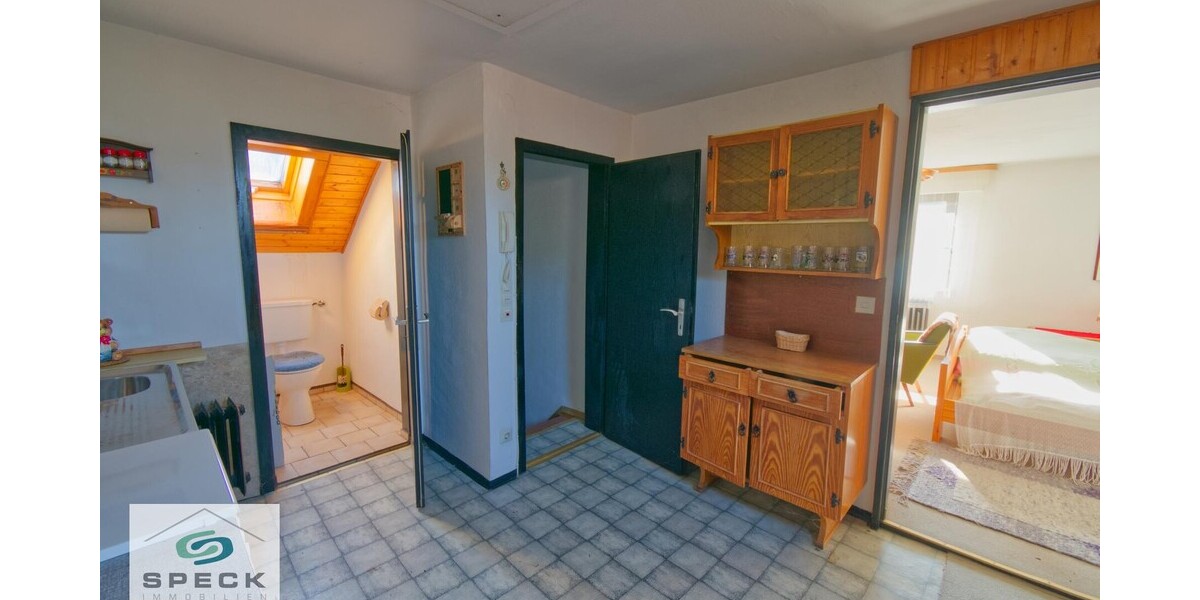 Großes Haus in sonniger Hanglage – ideal für Familien! - Zweifamilienhaus Epfendorf | Angebot:24421604