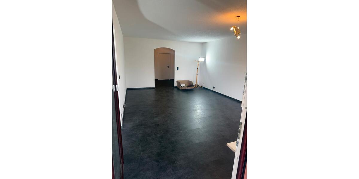 Etagenwohnung Villingen-Schwenningen Kopsbühl - 3 Zimmer, 90 m&sup2;, 1.080&euro; | Angebot:25384289