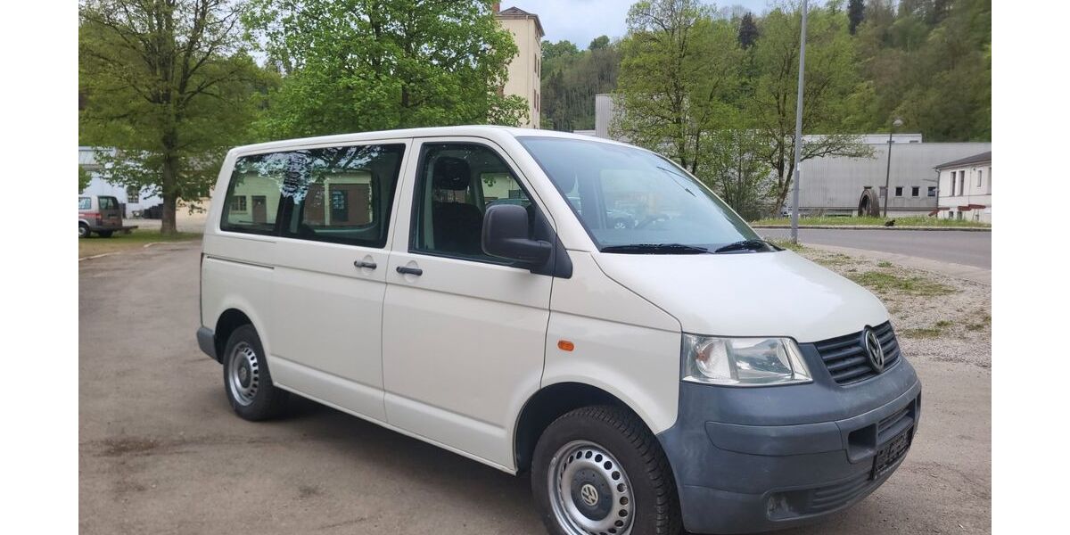 VW T5 Transporter 308.000 km 5.950 &euro; ROTTWEIL 78628