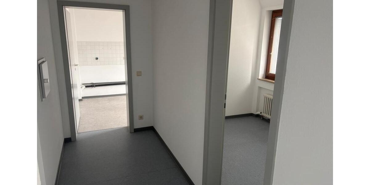 Gewerbeobjekt Villingen-Schwenningen Schwenningen - 1.750&euro; | Angebot:25064413