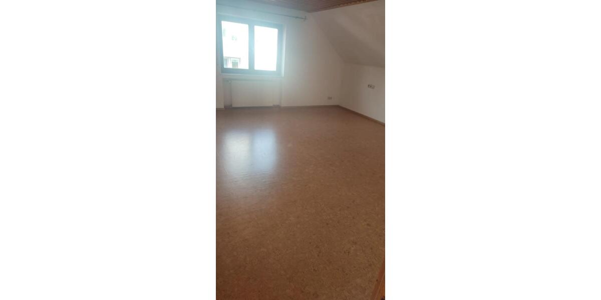 Etagenwohnung Rottweil - 3 Zimmer, 125 m&sup2;, 840&euro; | Angebot:25518942