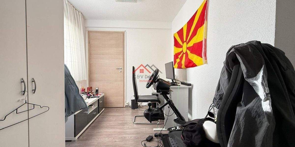 Etagenwohnung Tuttlingen - 7 Zimmer, 120 m&sup2;, 225.000&euro; | Angebot:25733268