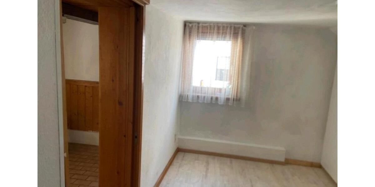 Etagenwohnung Schömberg - 3 Zimmer, 74 m&sup2;, 518&euro; | Angebot:23685290