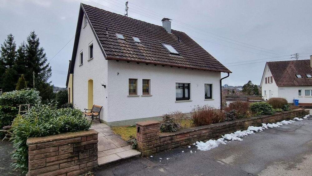 Einfamilienhaus Rottweil-Göllsdorf Göllsdorf - 6 Zimmer, 130 m&sup2;, 300.000&euro; | Angebot:25654264