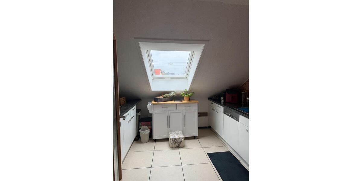 Dachgeschoßwohnung Zimmern ob Rottweil - 4 Zimmer, 80 m&sup2;, 1.050&euro; | Angebot:25259117