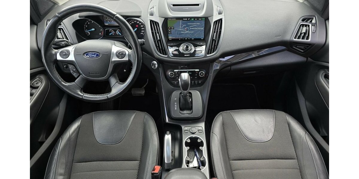 Ford Kuga 1.5/PANORAMA/4x4/NAVI/LEDER/KAMERA/AUT 89.014 km 11.800 &euro; Villingen-Schwenningen 78054