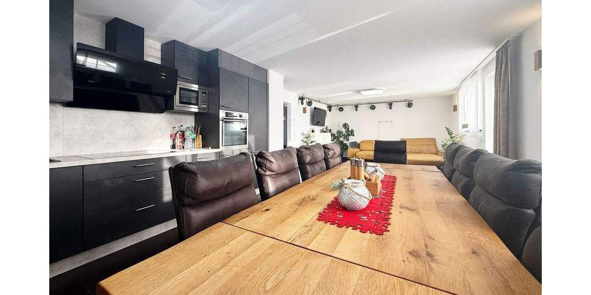 Einfamilienhaus Gunningen - 9 Zimmer, 235 m&sup2;, 799.000&euro; | Angebot:25662393