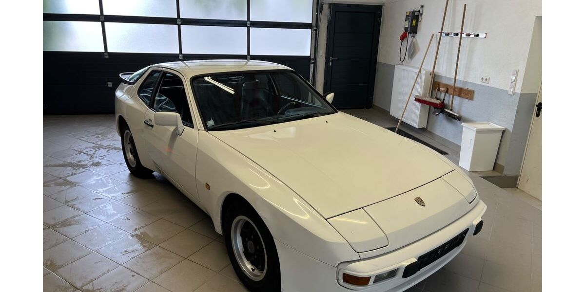Porsche 944 115.405 km 13.500 &euro; Bräunlingen 78199