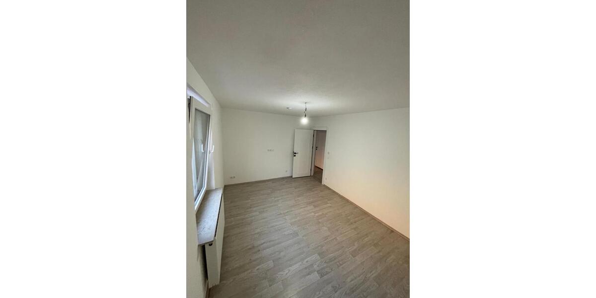 Erdgeschoßwohnung Tuttlingen - 3 Zimmer, 60 m&sup2;, 900&euro; | Angebot:25649136