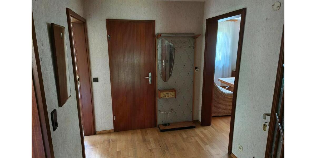 Mehrfamilienhaus, Wohnhaus Zimmern ob Rottweil - 11 Zimmer, 170 m&sup2;, 218.000&euro; | Angebot:25993916