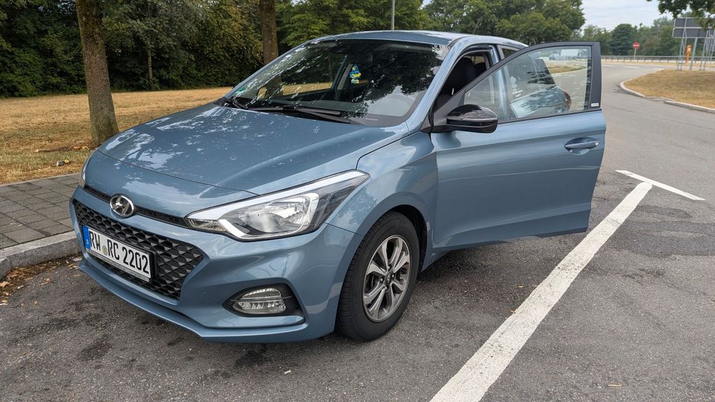 Hyundai i20 68.000 km 10.700 &euro; Dietingen 78661