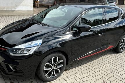 Renault Clio 92.000 km 7.990 &euro; Friedenweiler 79877