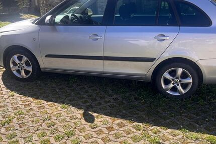 Skoda Fabia 237.935 km 1.099 &euro; Blumberg 78176