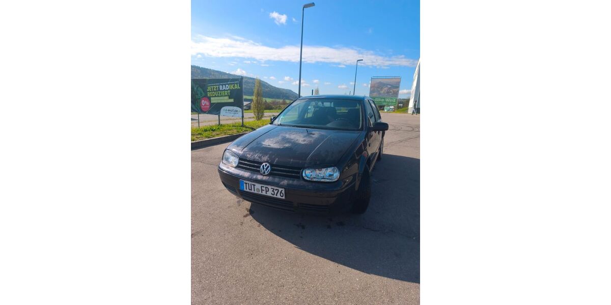 VW Golf 147.000 km 2.400 &euro; Rietheim weilheim 78604