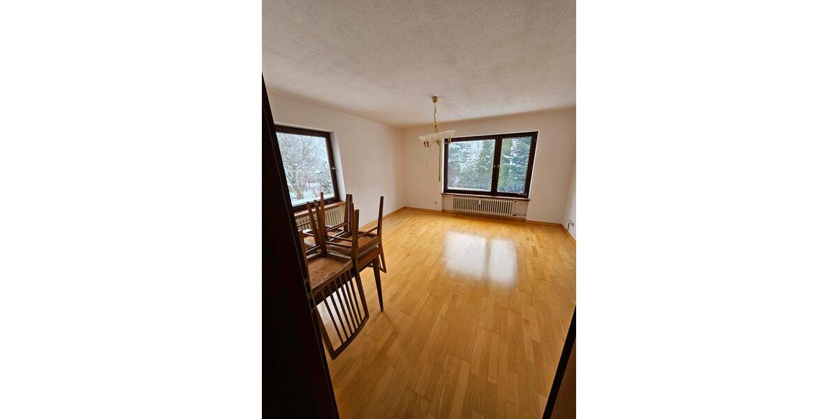 Etagenwohnung Sankt Georgen im Schwarzwald - 3 Zimmer, 70 m&sup2;, 650&euro; | Angebot:25843444