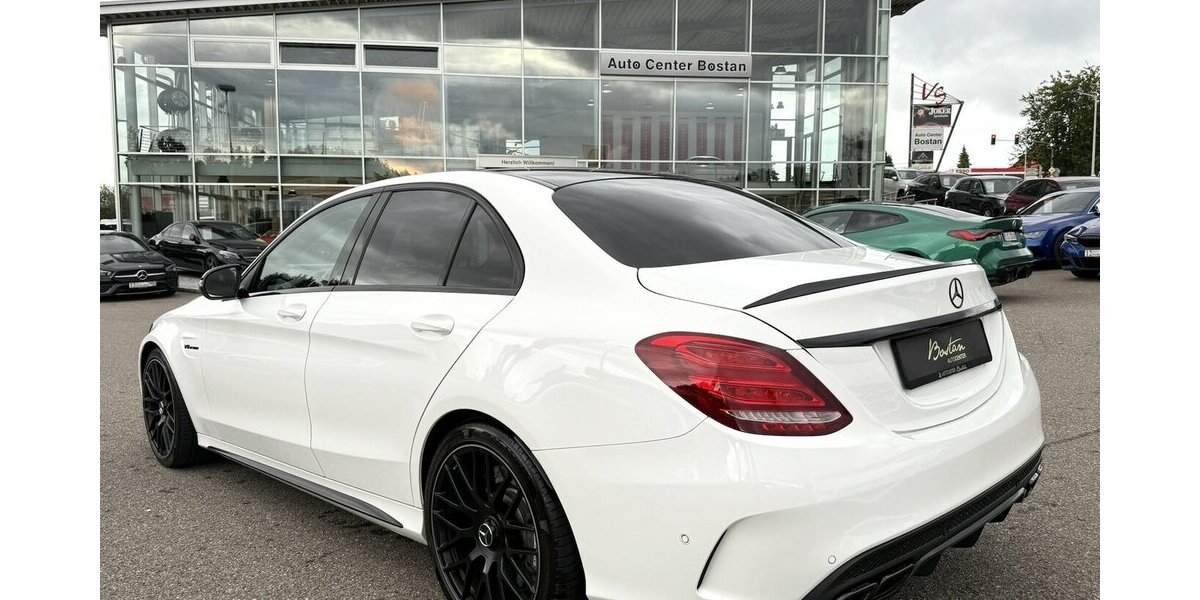Mercedes-Benz C 63 AMG OHNE OPF/PANORAMA/KLAPPE/BURMESTER/NIGH 39.900 km 47.900 &euro; Villingen-Schwenningen 78054