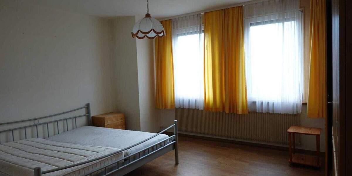 Mehrfamilienhaus, Wohnhaus Sankt Georgen im Schwarzwald Stadtgebiet - 1 Zimmer, 360 m&sup2;, 389.000&euro; | Angebot:25684280