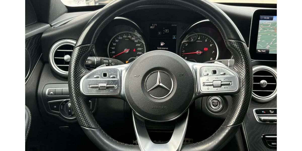 Mercedes-Benz C 200 AMG KAMERA/NAVI/CARPLAY/NIGHT/SHZ/ACC/AHK 73.254 km 24.800 &euro; Villingen-Schwenningen 78054