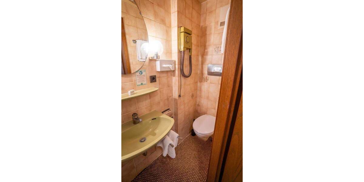 Mehrfamilienhaus, Wohnhaus Tuttlingen - 9 Zimmer, 174 m&sup2;, 345.000&euro; | Angebot:26015665