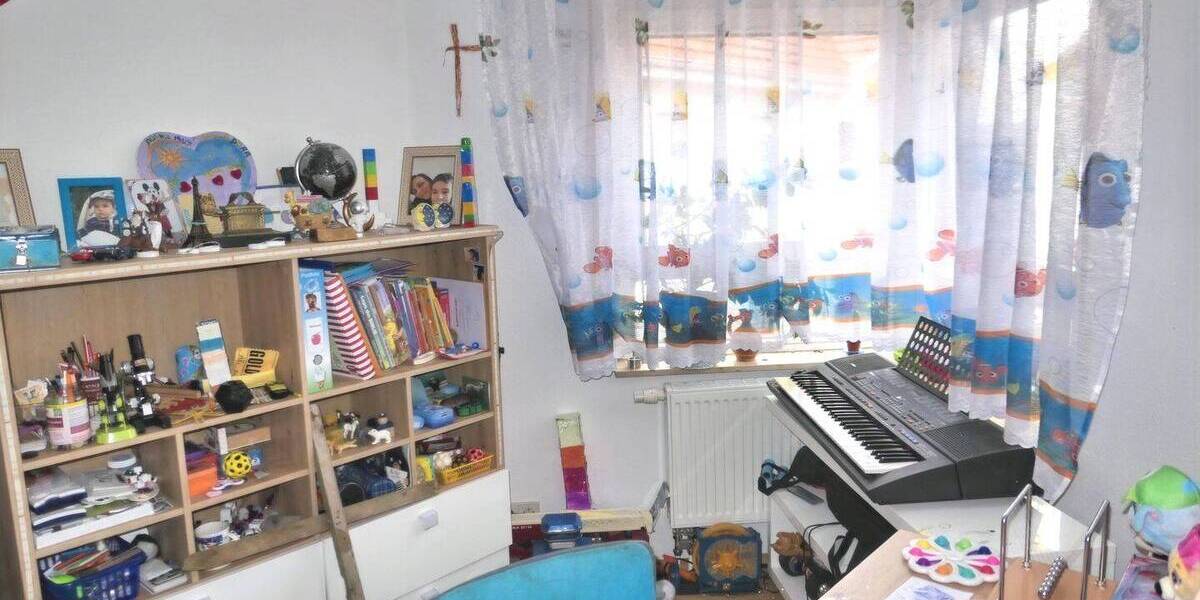 Etagenwohnung Trossingen - 4 Zimmer, 100 m&sup2;, 170.000&euro; | Angebot:25670858