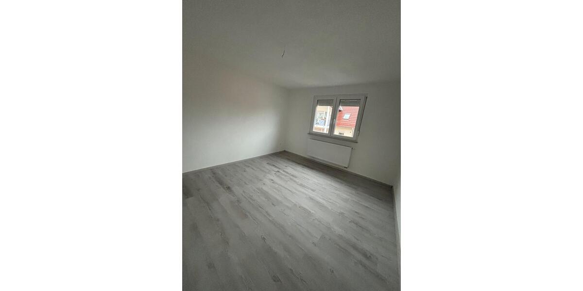 Maisonettenwohnung Tuttlingen - 4 Zimmer, 95 m&sup2;, 1.100&euro; | Angebot:25965651