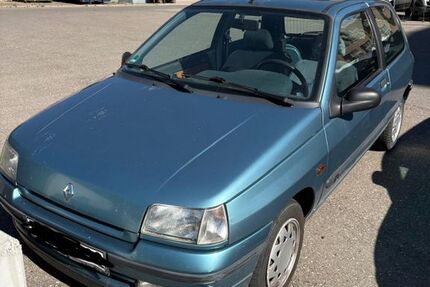 Renault Clio 95.850 km 750 &euro; Deißlingen 78652
