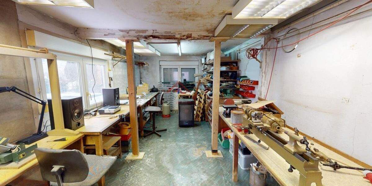 Doppelhaushälfte Tuttlingen - 6 Zimmer, 150 m&sup2;, 135.000&euro; | Angebot:25667764