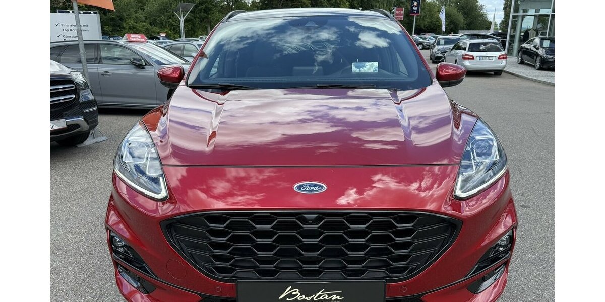 Ford Kuga 2.5 HYBRID ST-LINE X/PANORAMA/KAMERA/1.HAND 26.650 km 23.900 &euro; Villingen-Schwenningen 78054