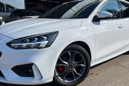 Ford Focus 28.500 km 20.700 &euro; Titisee Neustadt 79822