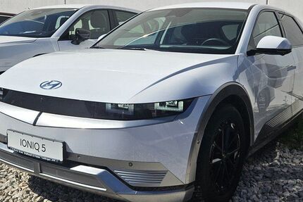 Hyundai IONIQ 5 57.906 km 29.990 &euro; Tuttlingen 78532
