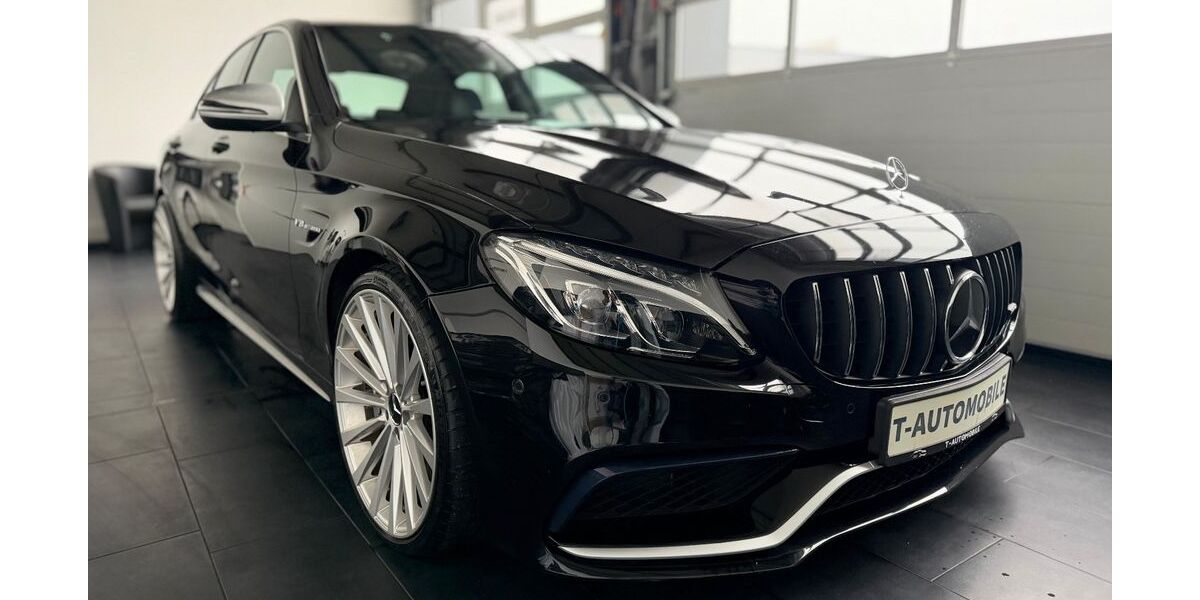 Mercedes-Benz C 63 AMG 27.350 km 51.990 &euro; Villingen-Schwenningen 78052
