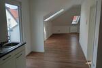 Dachgeschoßwohnung Villingen-Schwenningen Schwenningen - 3 Zimmer, 800&euro; | Angebot:21795335