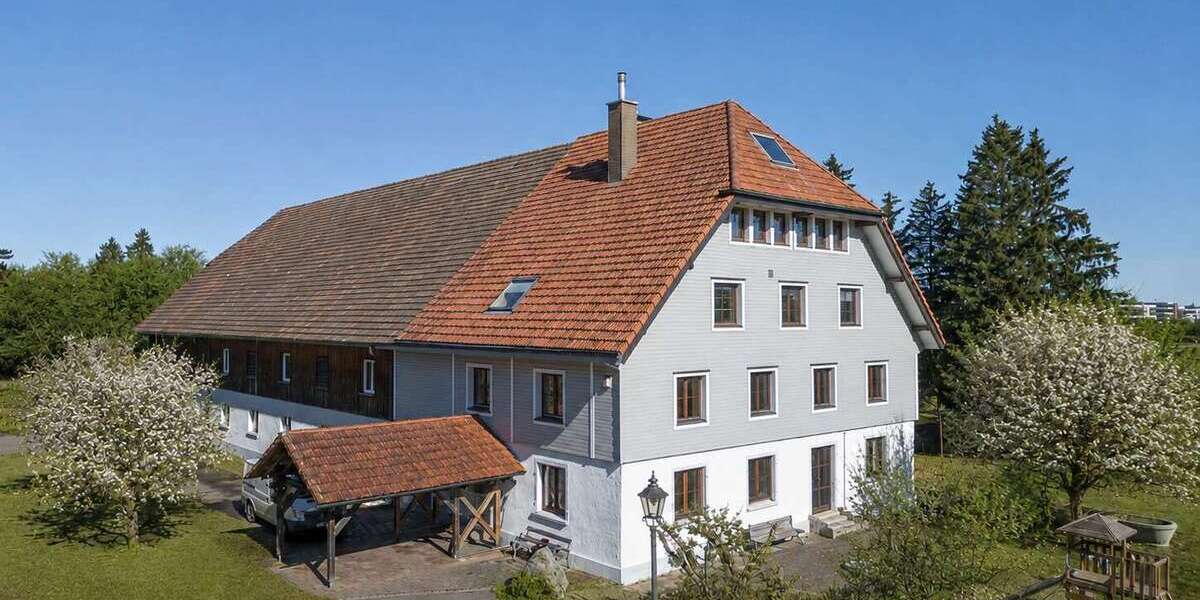 Einfamilienhaus Villingen-Schwenningen Schwenningen - 8 Zimmer, 334 m&sup2;, 860.000&euro; | Angebot:27127994