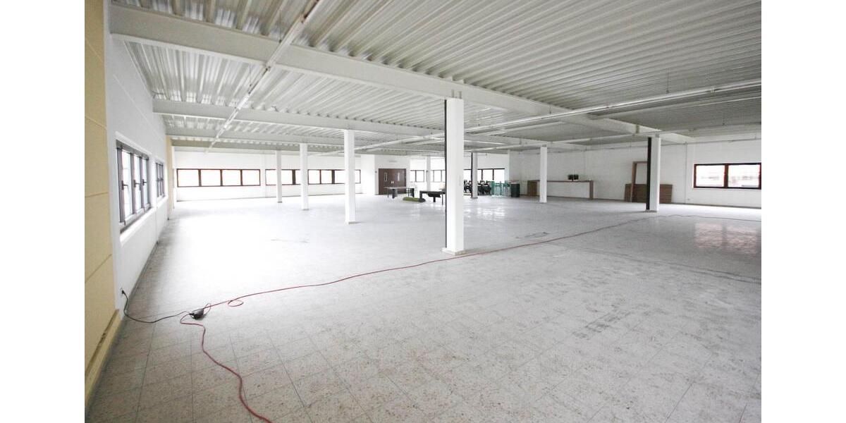 Gewerbeobjekt Villingen-Schwenningen Schwenningen - 133&euro; | Angebot:9537667