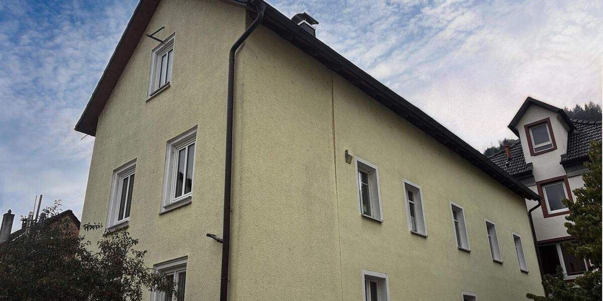 Mehrfamilienhaus, Wohnhaus Schramberg - 7 Zimmer, 150 m&sup2;, 219.000&euro; | Angebot:25772115