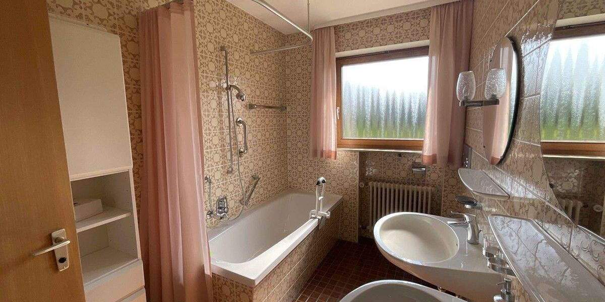 Bungalow Villingen-Schwenningen Villingen - 1 Zimmer, 315 m&sup2;, 698.000&euro; | Angebot:25685285