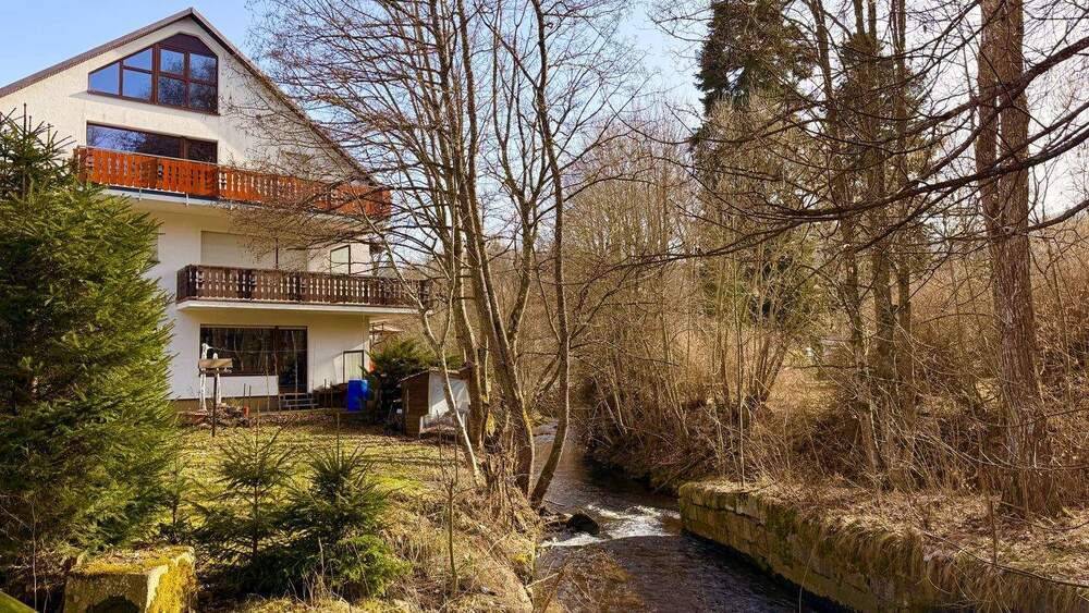 Etagenwohnung Lenzkirch - 4 Zimmer, 90 m&sup2;, 264.000&euro; | Angebot:25734832