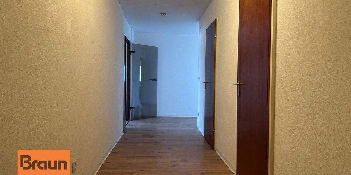 Etagenwohnung Villingen-Schwenningen Schwenningen - 4 Zimmer, 108 m&sup2;, 195.000&euro; | Angebot:25878670