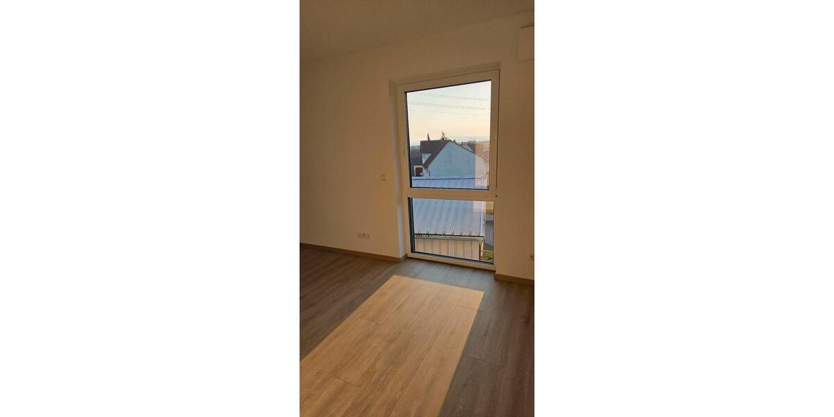 Etagenwohnung Tuningen - 3 Zimmer, 71 m&sup2;, 813&euro; | Angebot:25842322