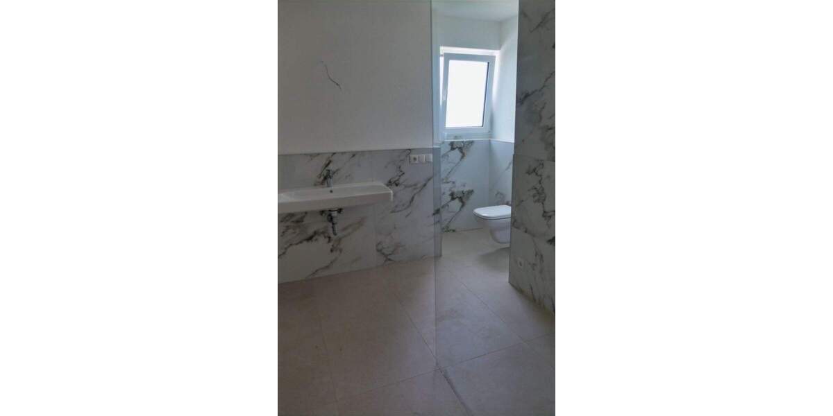 Etagenwohnung Trossingen - 3 Zimmer, 101 m&sup2;, 385.000&euro; | Angebot:25676905