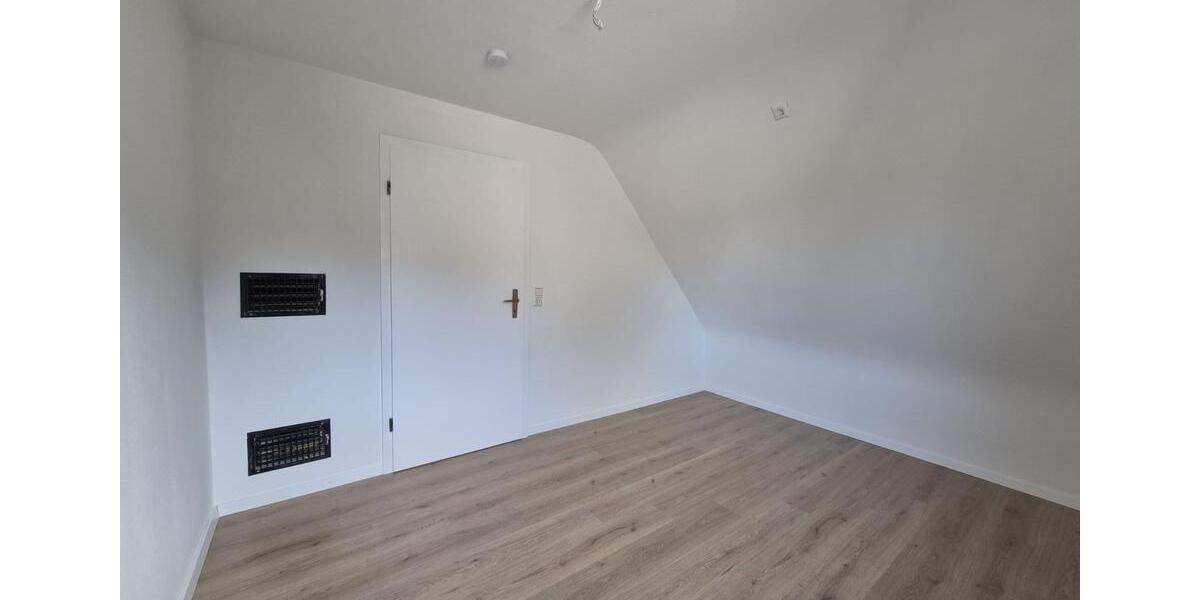 Dachgeschoßwohnung Oberndorf am Neckar - 3 Zimmer, 56 m&sup2;, 610&euro; | Angebot:25842323