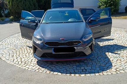 Kia pro ceed / ProCeed 83.000 km 20.000 &euro; Schömberg 72355