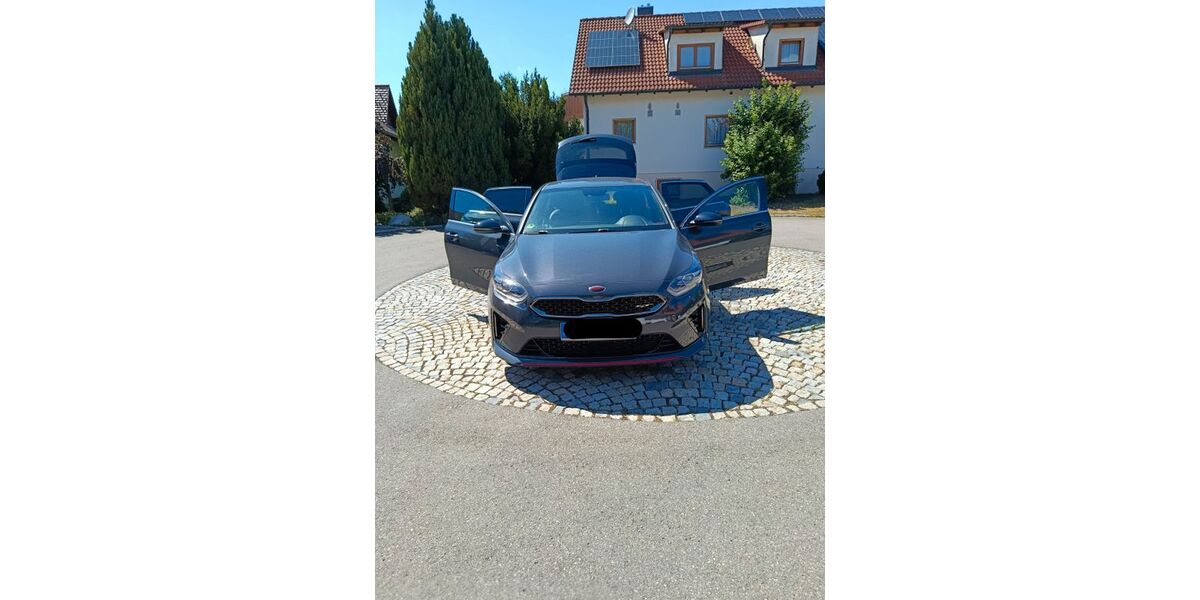 Kia pro ceed / ProCeed 83.000 km 20.000 &euro; Schömberg 72355