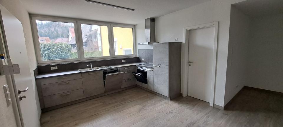 Erdgeschoßwohnung Epfendorf - 3 Zimmer, 91 m&sup2;, 950&euro; | Angebot:25783456